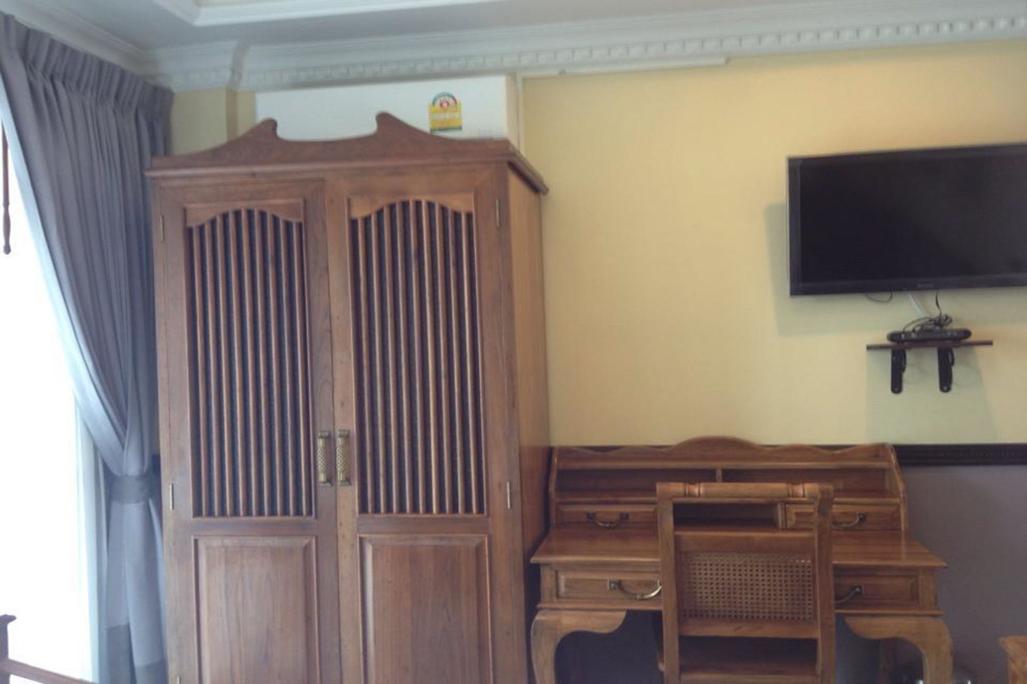 ยู เรสซิเดนต์ โฮเทล Hotel Krabi ภายนอก รูปภาพ